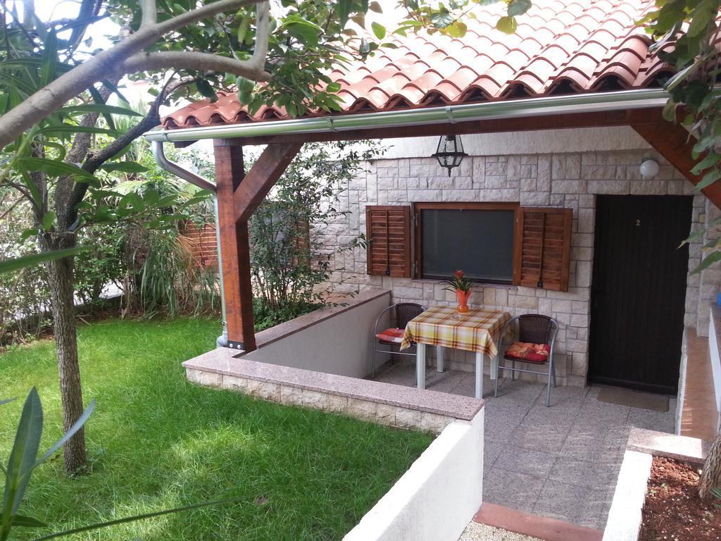 Apartment Drenovica Pula Kamer foto