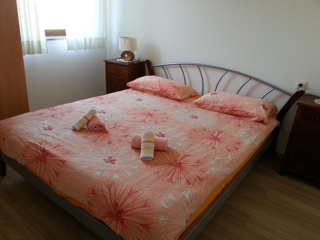Apartment Drenovica Pula Buitenkant foto